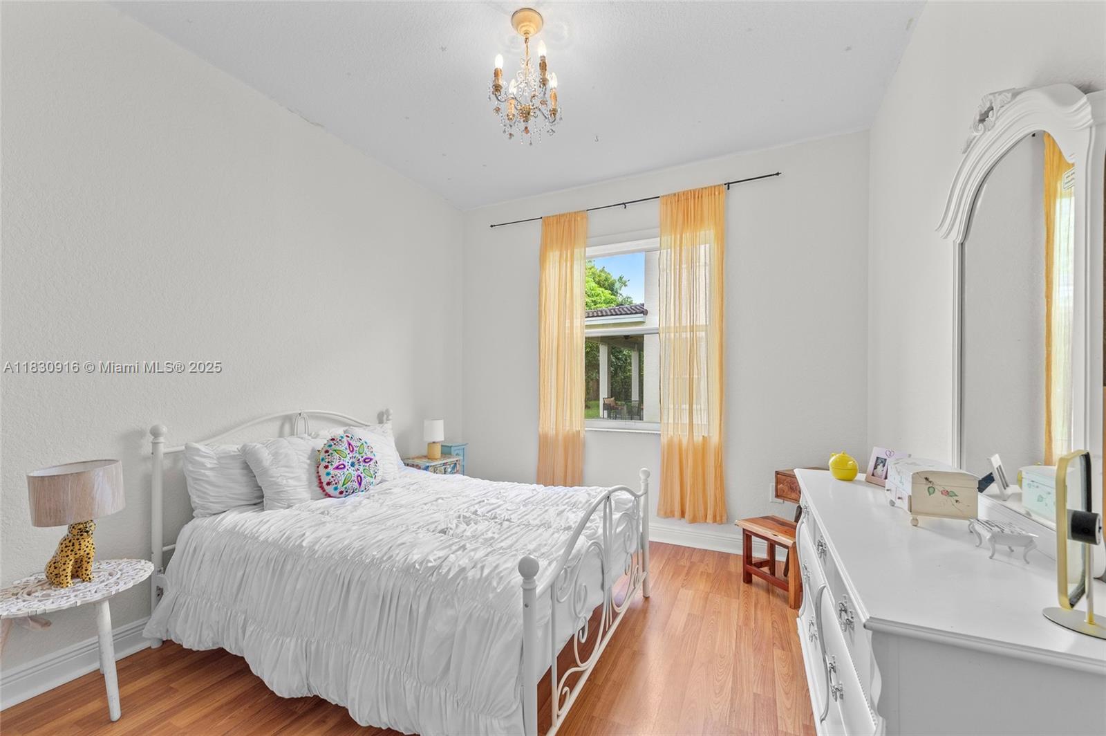 SUNSET LAKES PLAT TWO - Residential