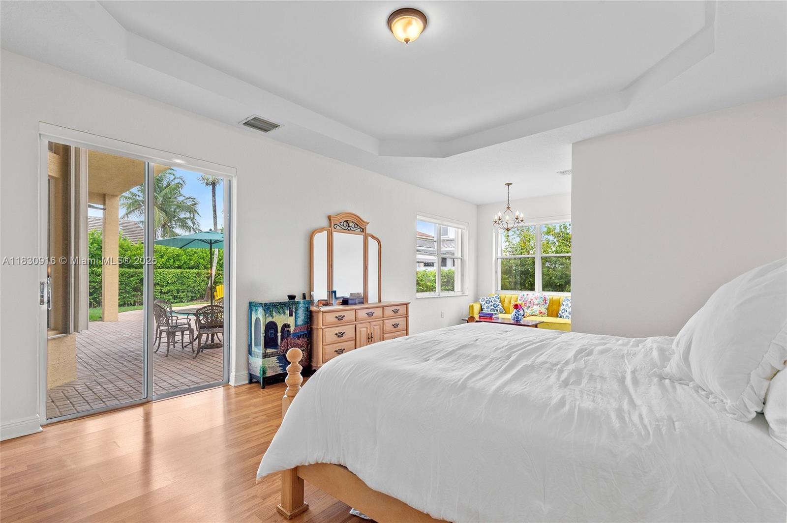 SUNSET LAKES PLAT TWO - Residential