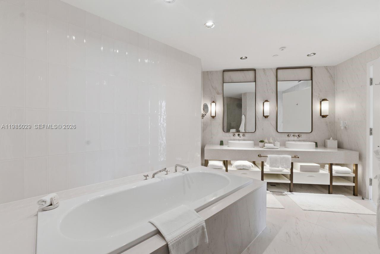 Four Seasons - Residential