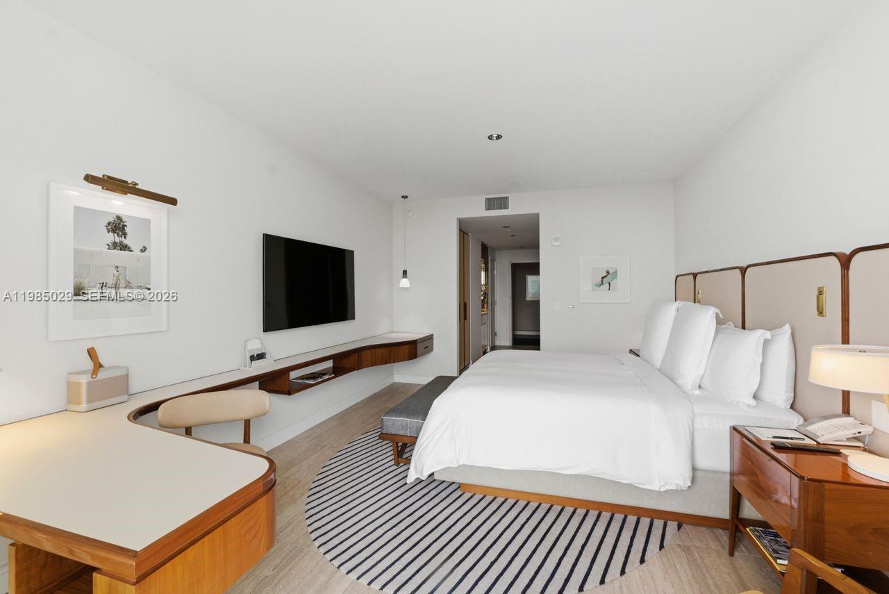 Four Seasons - Residential