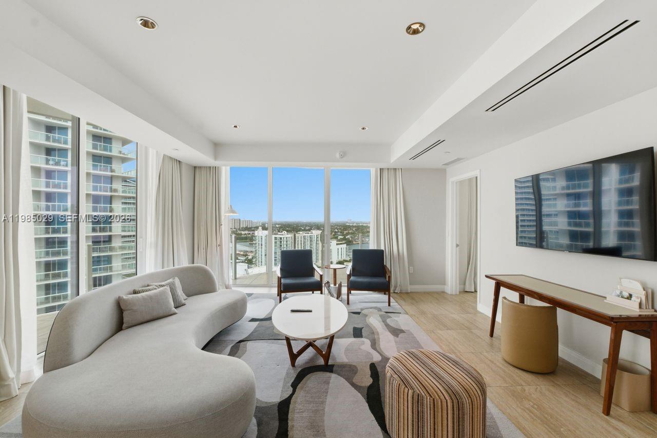 Four Seasons - Residential