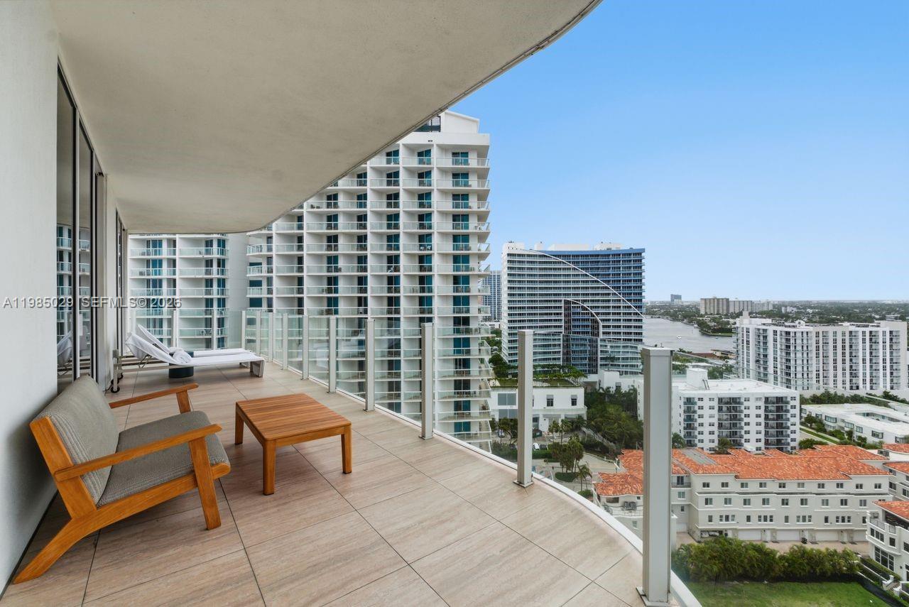 Four Seasons - Residential