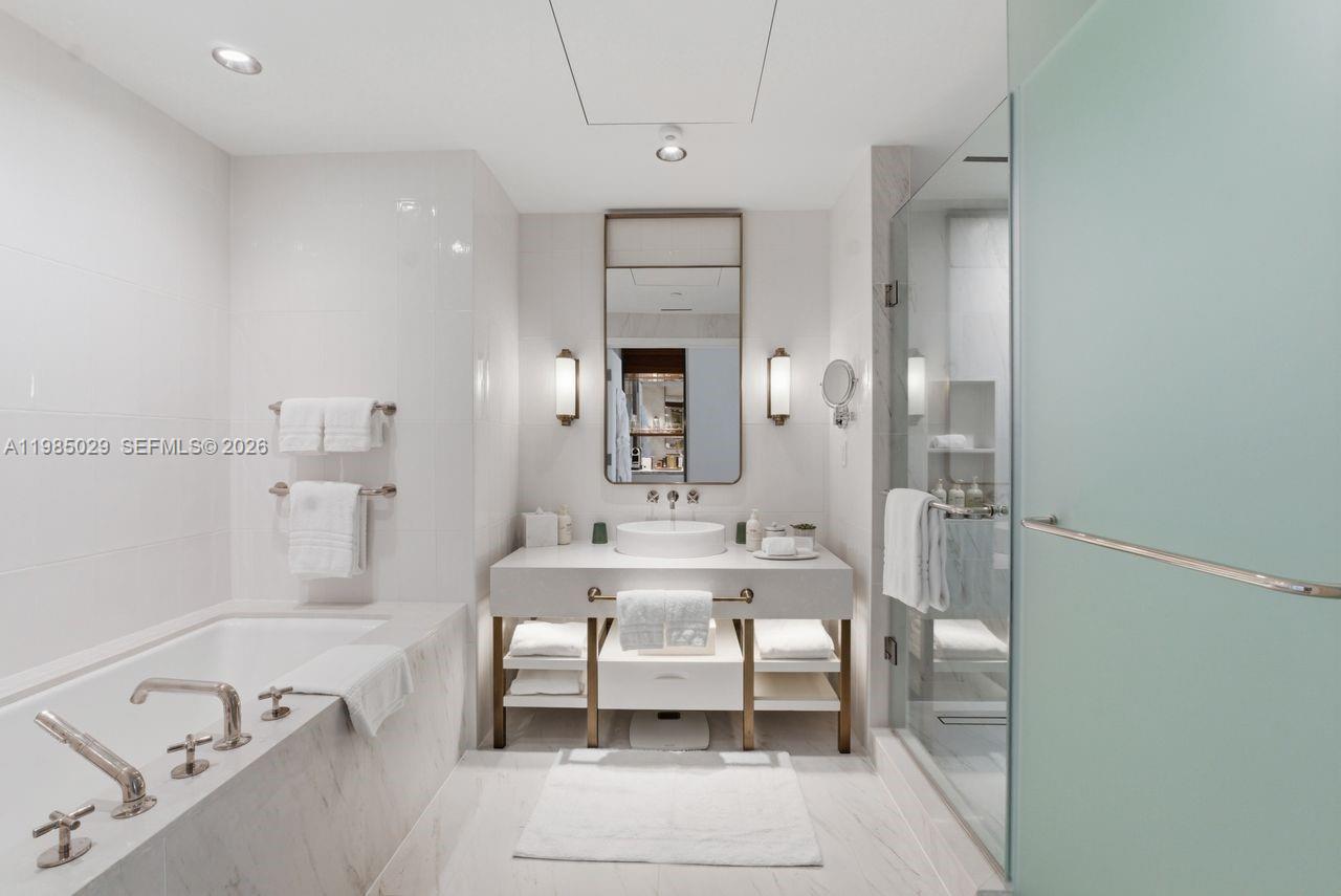 Four Seasons - Residential