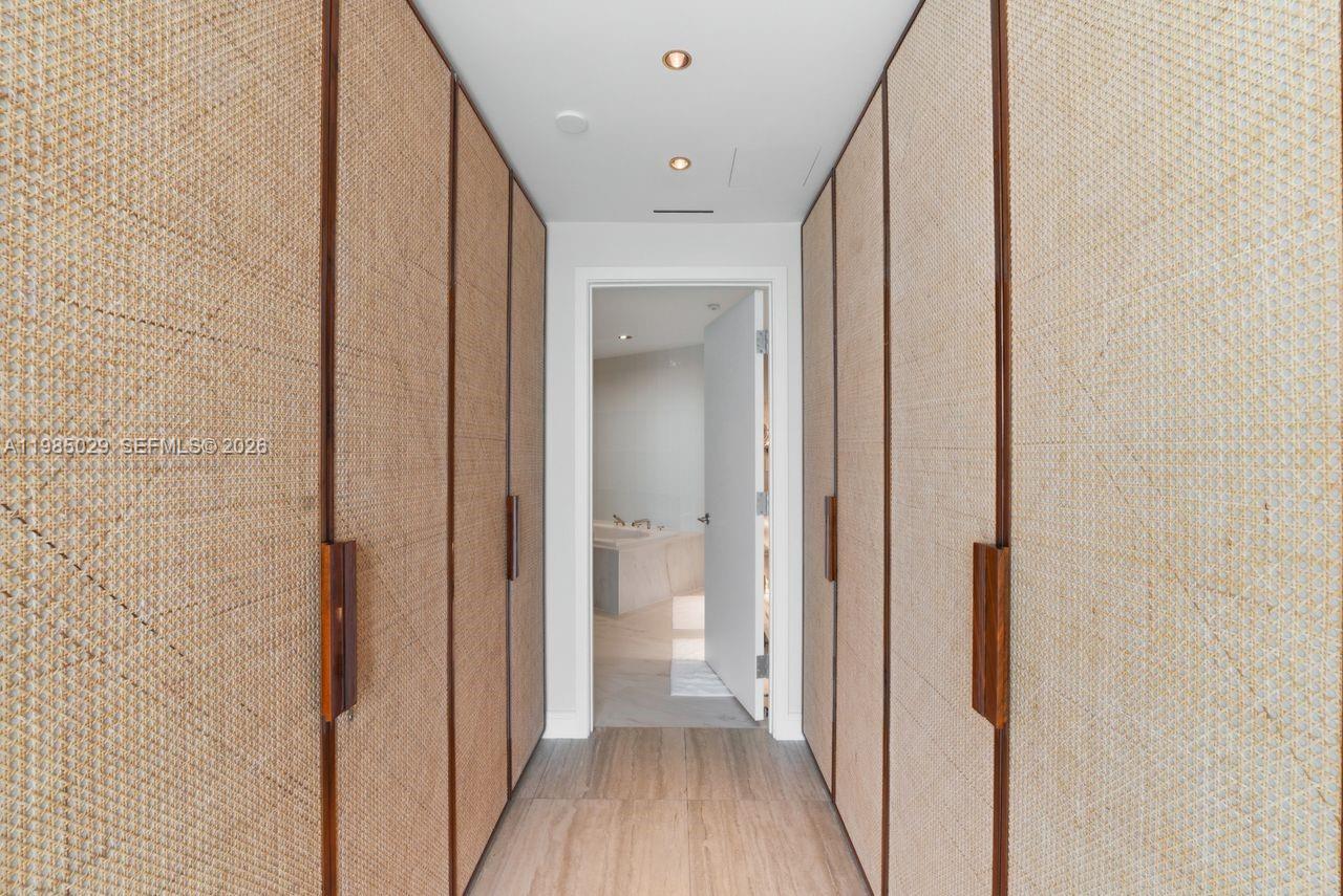 Four Seasons - Residential