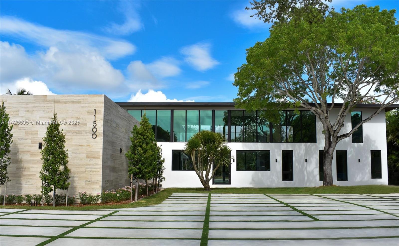 Property for Sale at 11500 Sw 60th Ave, Pinecrest, Miami-Dade County, Florida - Bedrooms: 8 
Bathrooms: 9  - $11,950,000