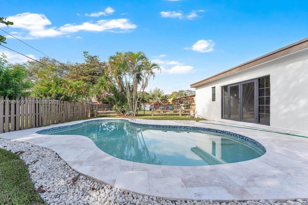 LAUDERDALE MANORS AMD PLA - Residential