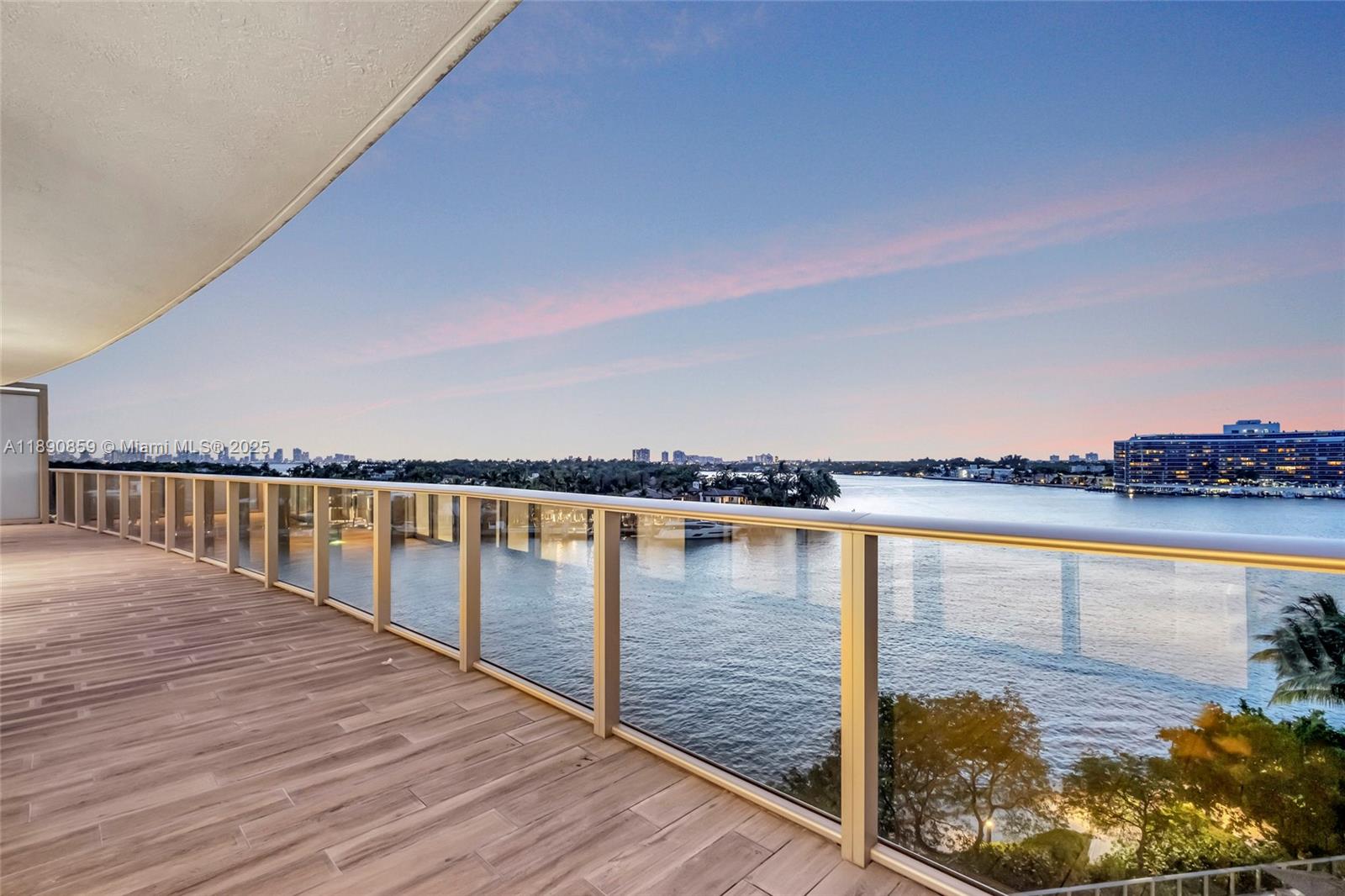 AMD PL OF 2ND OCEAN FRONT - Residential