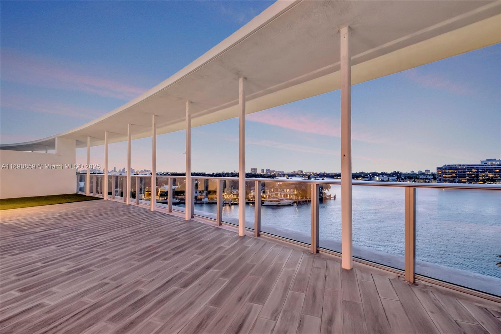 AMD PL OF 2ND OCEAN FRONT - Residential