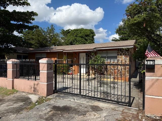 DIXIE HIGHWAY TRACK - Residential Lease