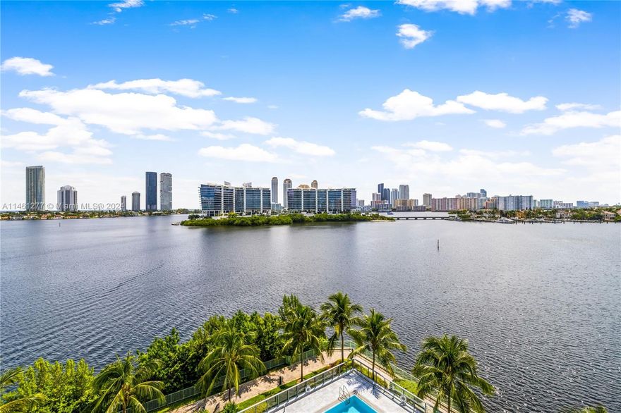 Experience luxury in this 3-bedroom unit at Echo Aventura with a versatile den, plus service quarters, and an oversized balcony featuring a summer kitchen. Custom leather closet in the master bedroom. Best line in the building. Enjoy the most sought-after view overlooking the condominium pool, offering a 5-star resort-style living experience. This residence seamlessly blends privacy with resort amenities, including a fitness center and spa. Don't miss the chance to live in the epitome of luxury at Echo Aventura.