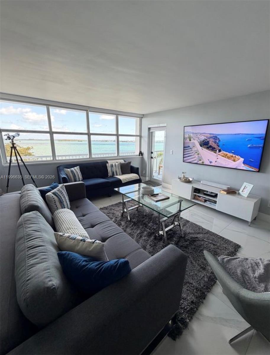1420 Brickell Bay Dr 702E