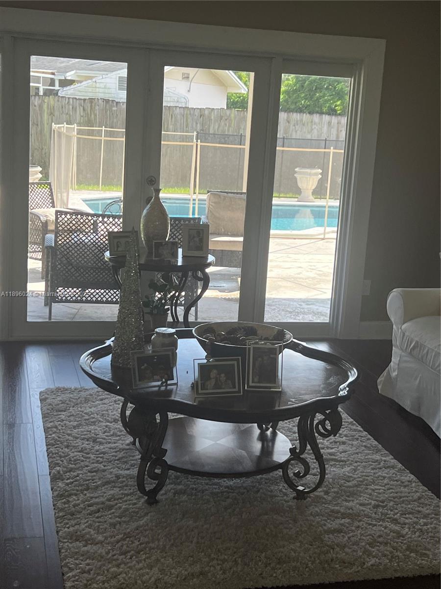 PINE SHORE SEC 1 - Residential