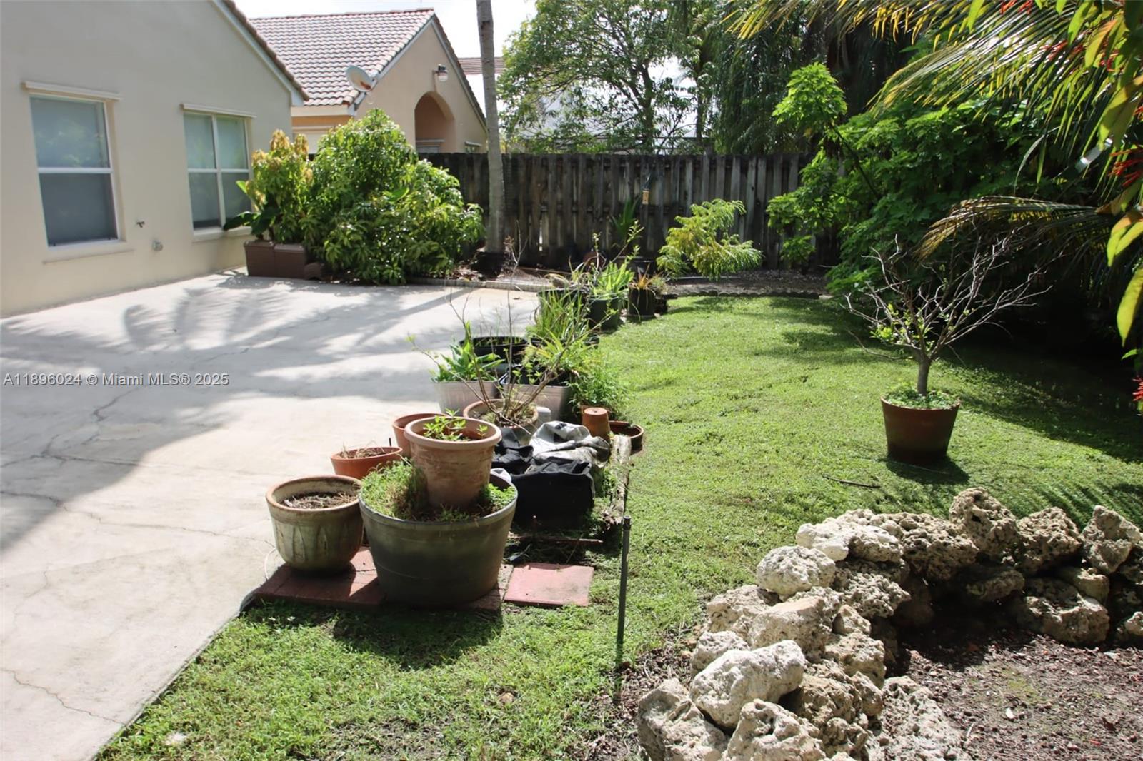 PINE SHORE SEC 1 - Residential