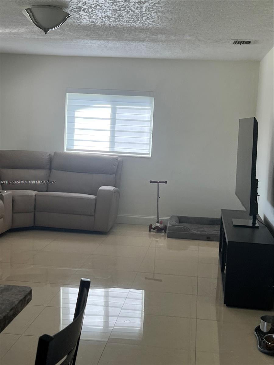 PINE SHORE SEC 1 - Residential