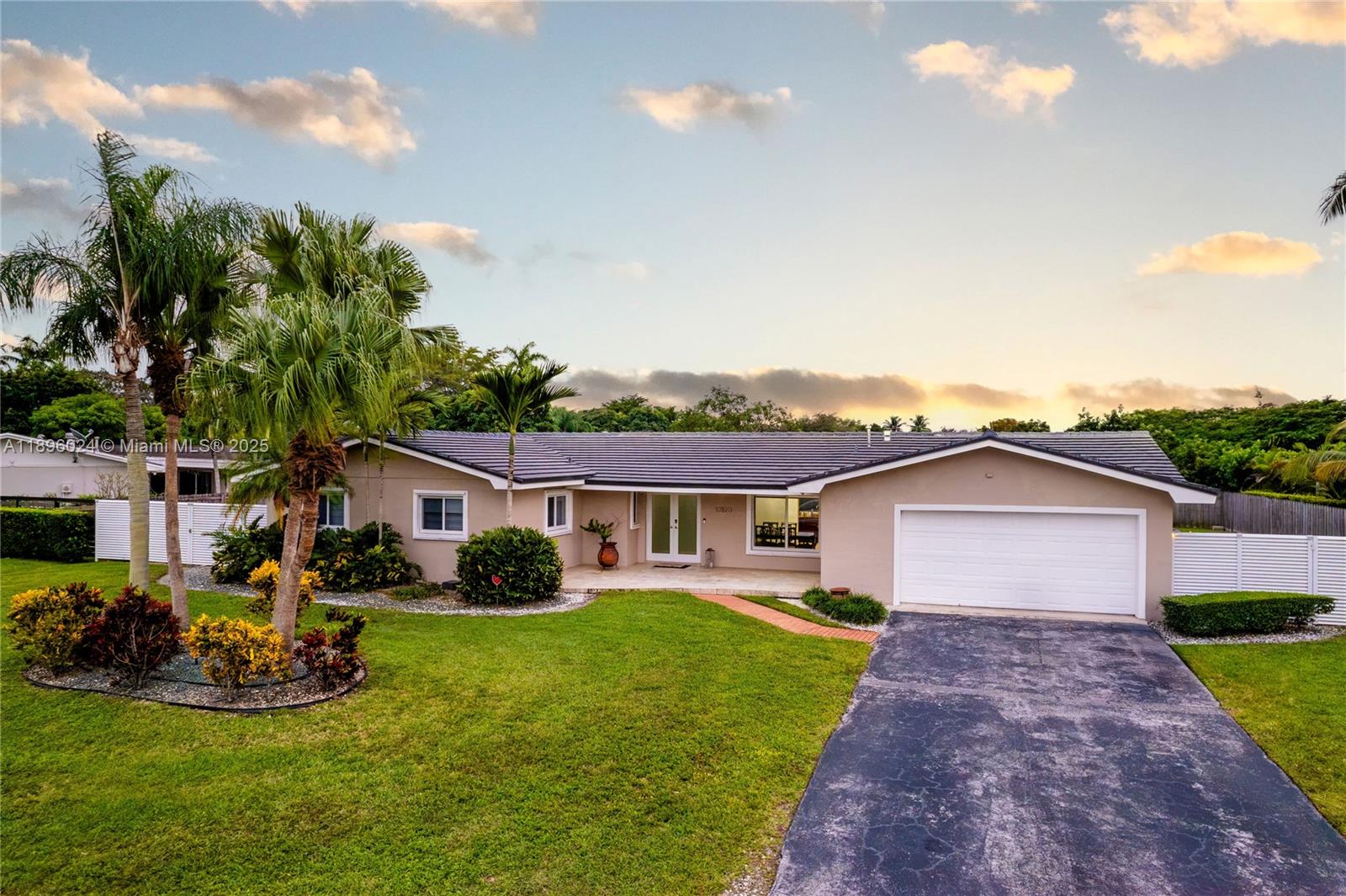 PINE SHORE SEC 1 - Residential