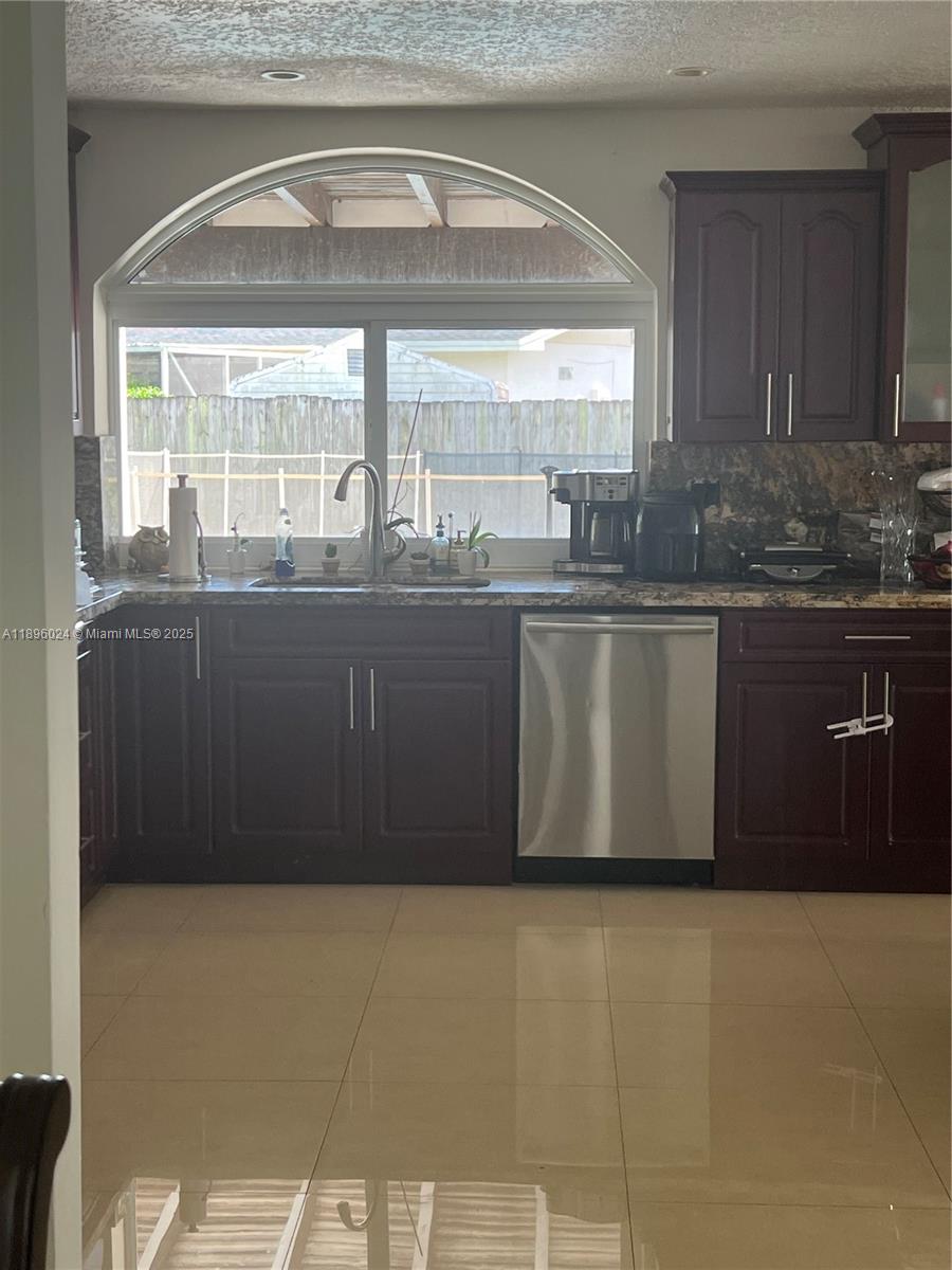 PINE SHORE SEC 1 - Residential