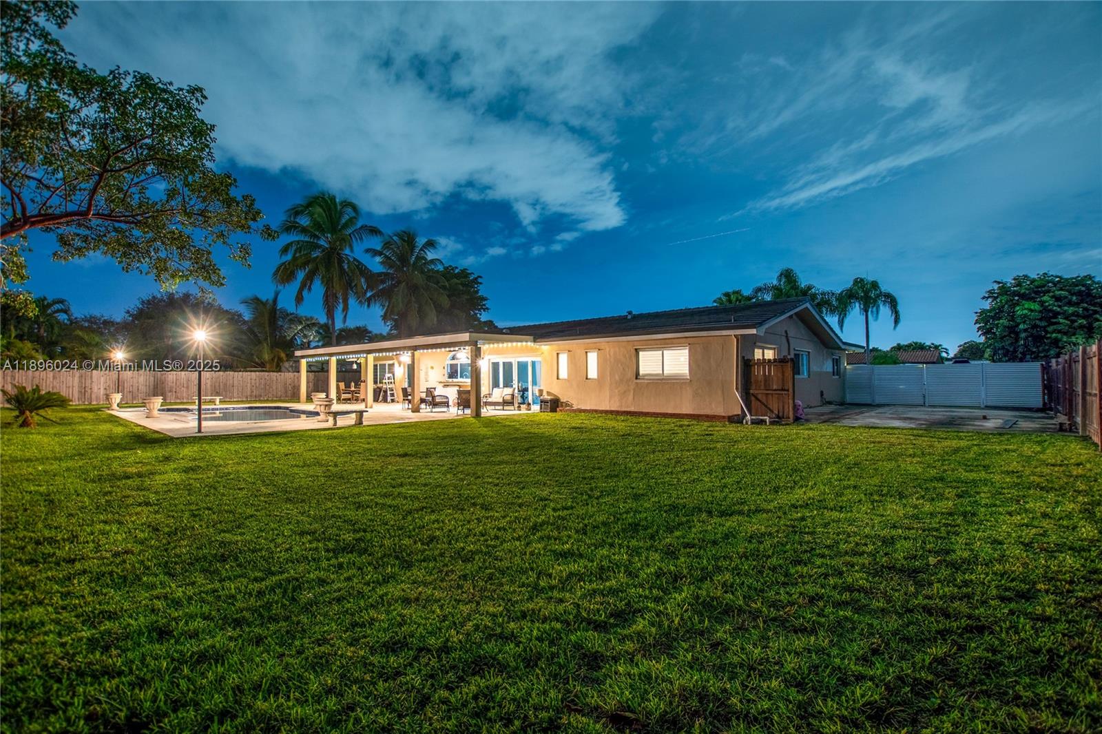 PINE SHORE SEC 1 - Residential