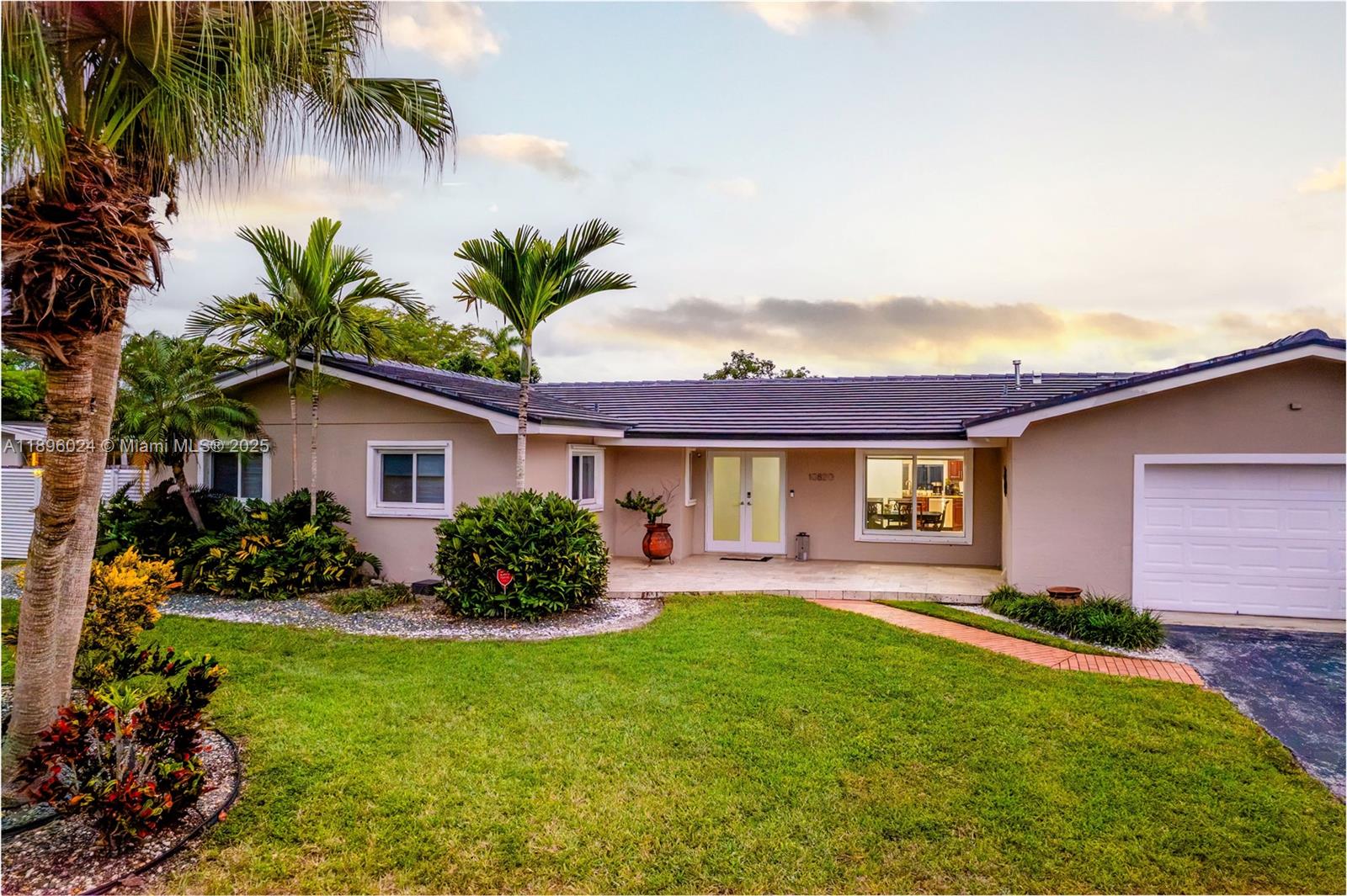 PINE SHORE SEC 1 - Residential