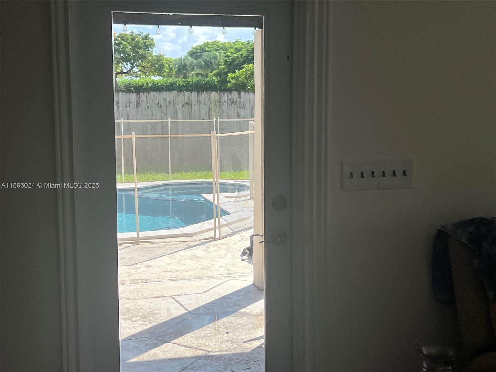 PINE SHORE SEC 1 - Residential