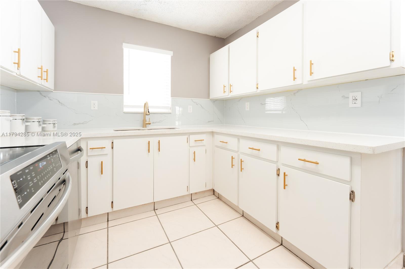 Rental Property at 452 Sw 2nd St 13, Miami, Broward County, Florida - Bedrooms: 3 
Bathrooms: 2  - $3,400 MO.