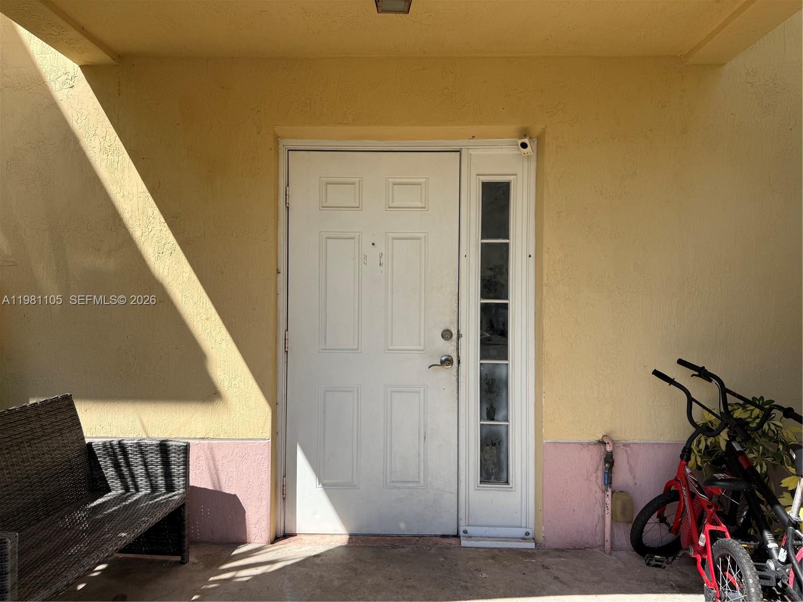 AQUA VISTA TOWNHOMES COND - Residential Lease