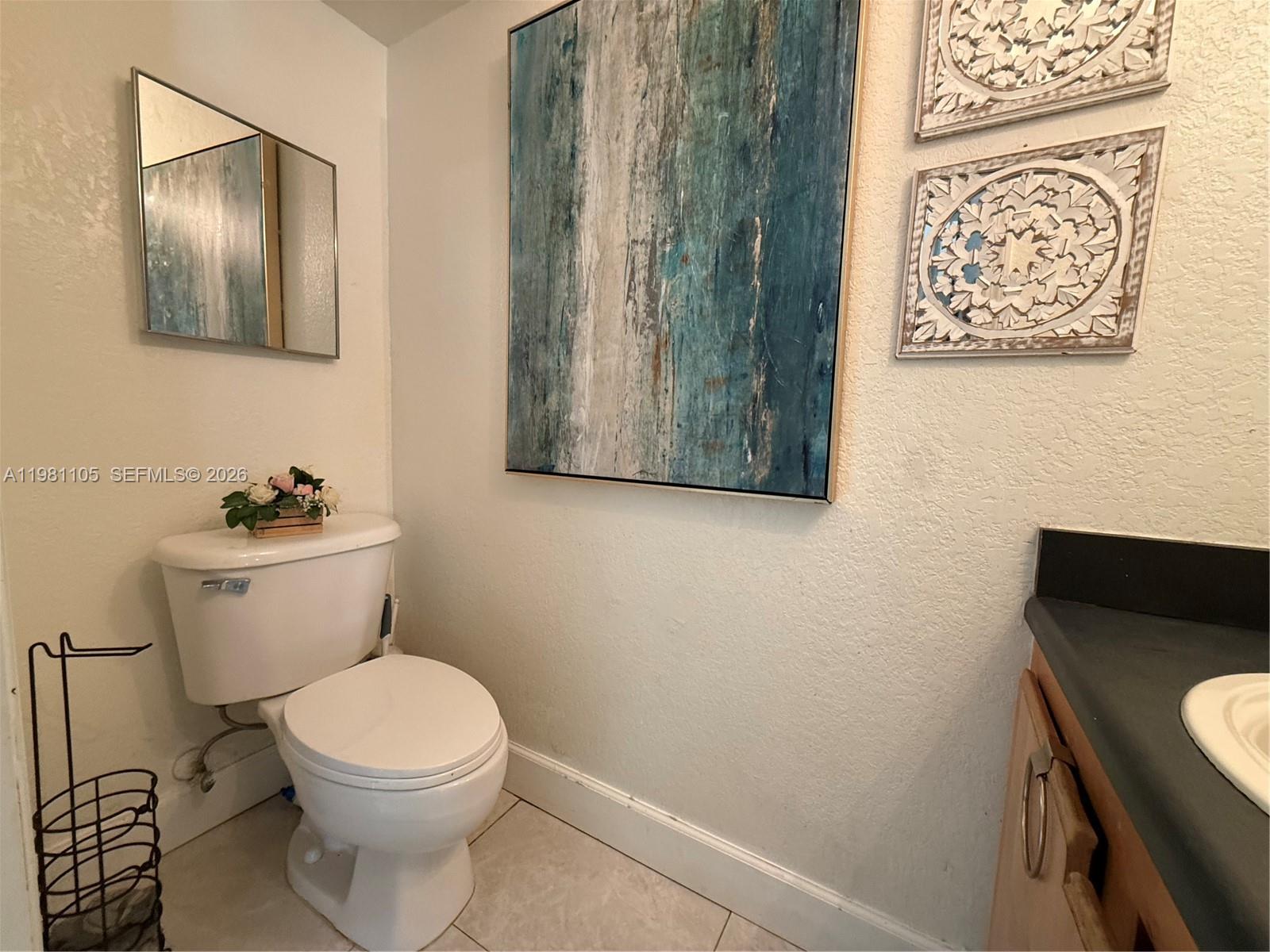 AQUA VISTA TOWNHOMES COND - Residential Lease