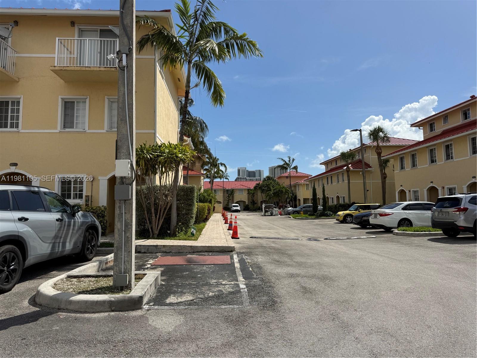 AQUA VISTA TOWNHOMES COND - Residential Lease