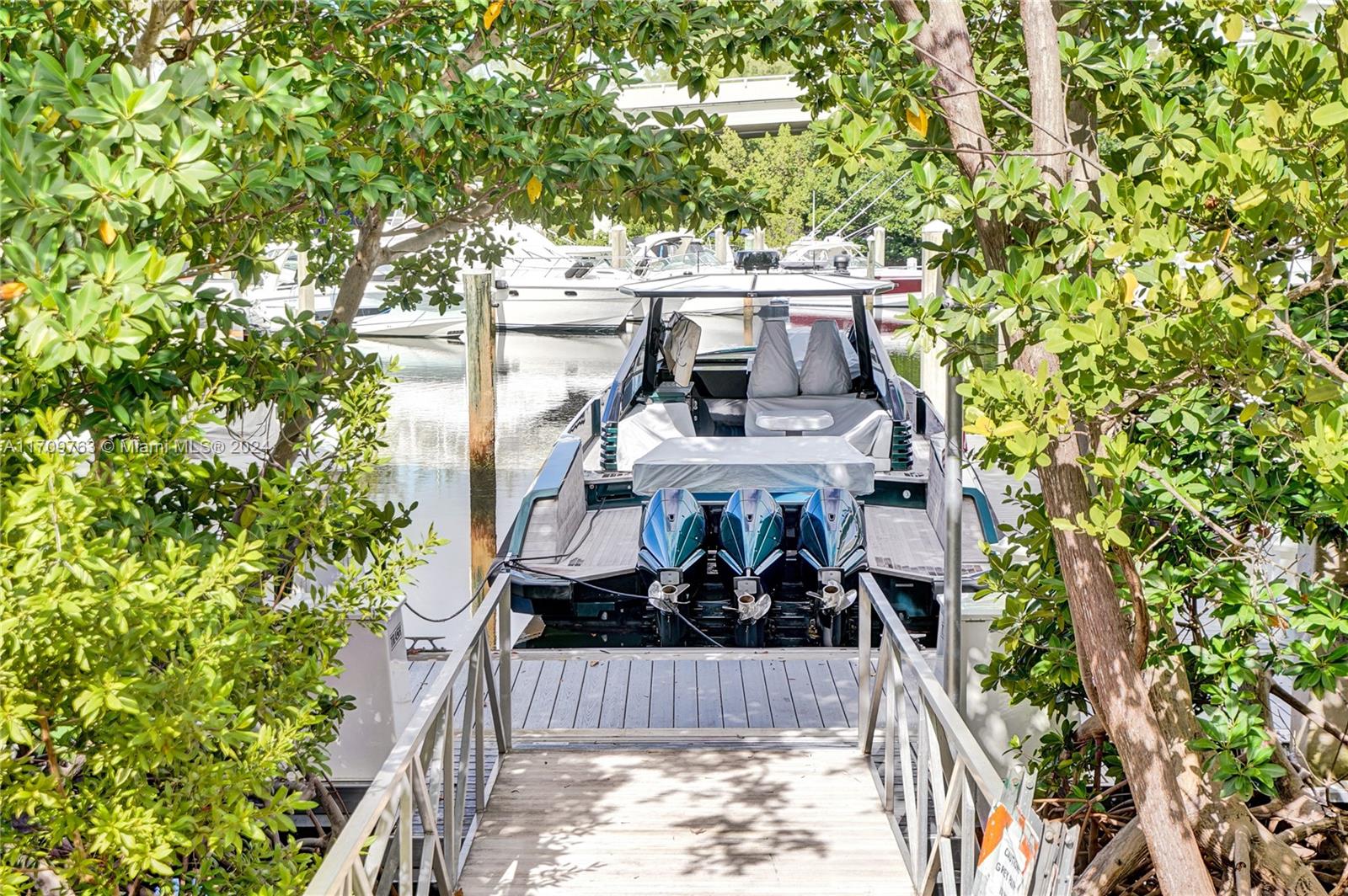 MYSTIC POINTE CONDO NO TH - Residential