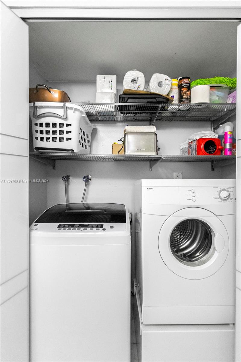 MYSTIC POINTE CONDO NO TH - Residential