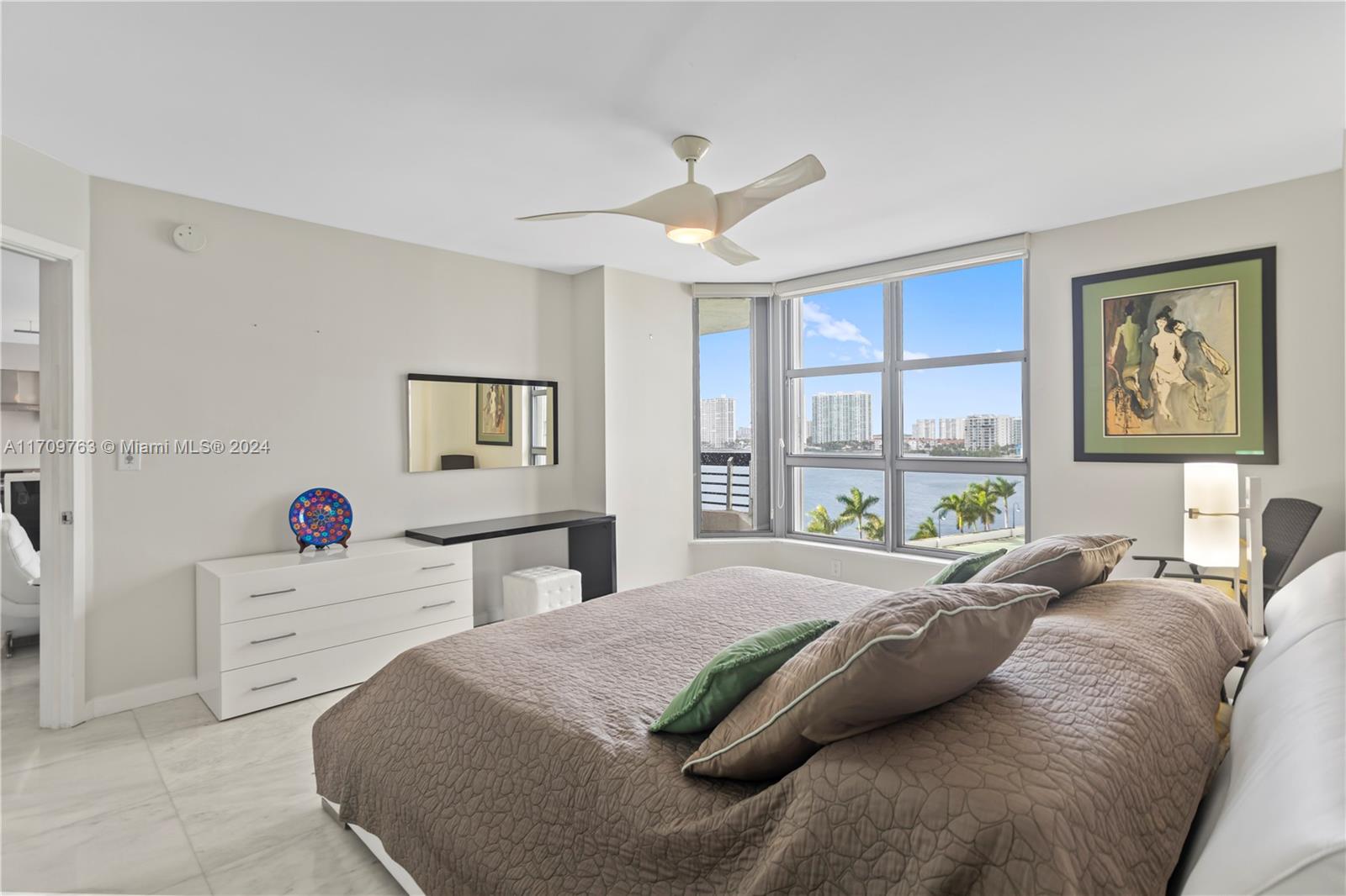 MYSTIC POINTE CONDO NO TH - Residential