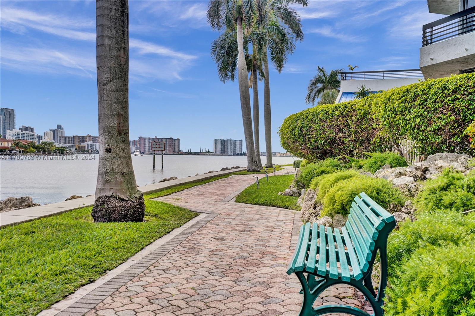 MYSTIC POINTE CONDO NO TH - Residential