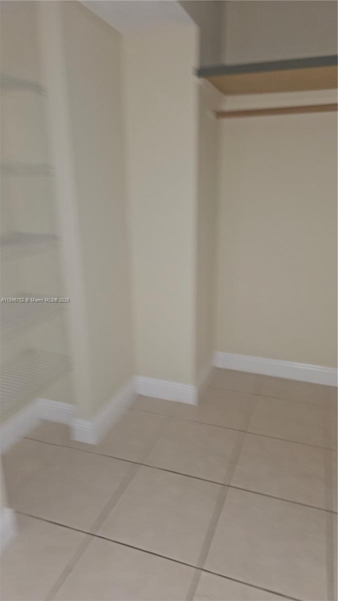 WINSTON TOWERS 700 CONDO - Residential Lease