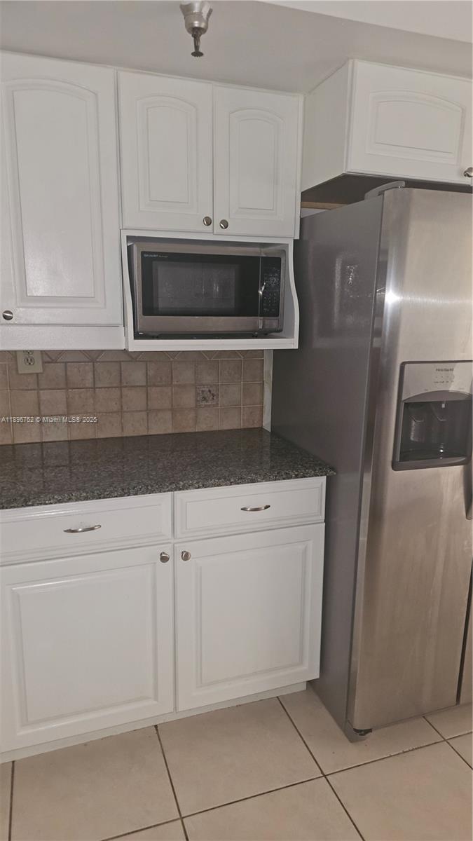 WINSTON TOWERS 700 CONDO - Residential Lease