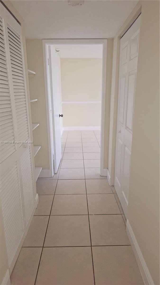 WINSTON TOWERS 700 CONDO - Residential Lease