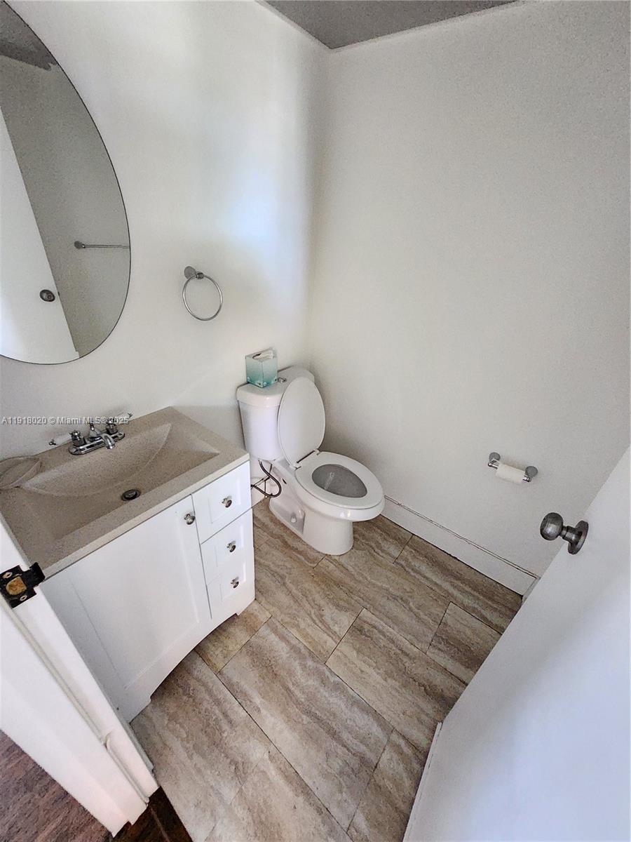 KINGS POINT MONACO CONDOS - Residential