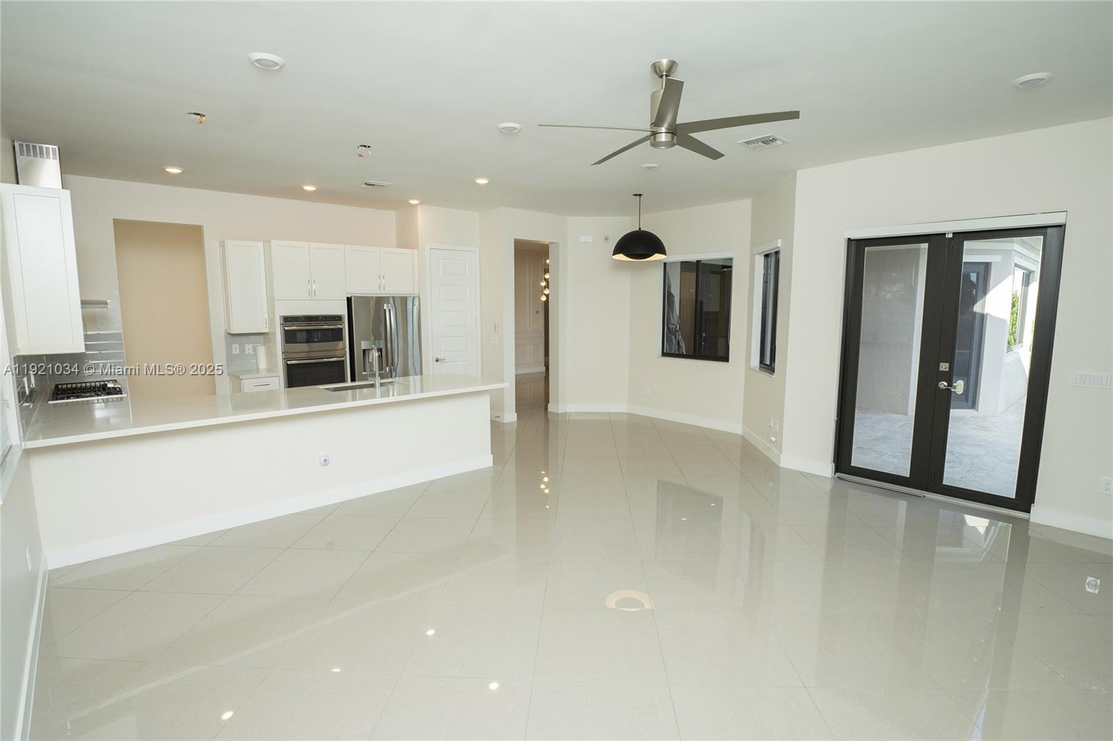 TRIPLE H RANCH PLAT - Residential Lease