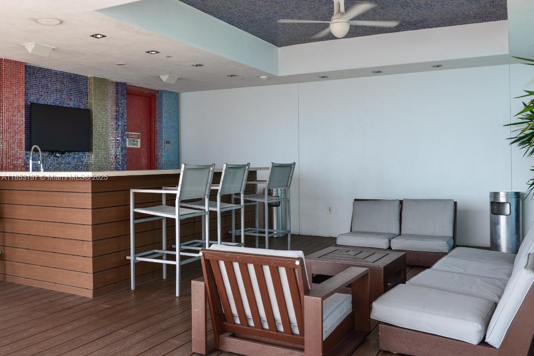 500 BRICKELL WEST CONDO - Residential