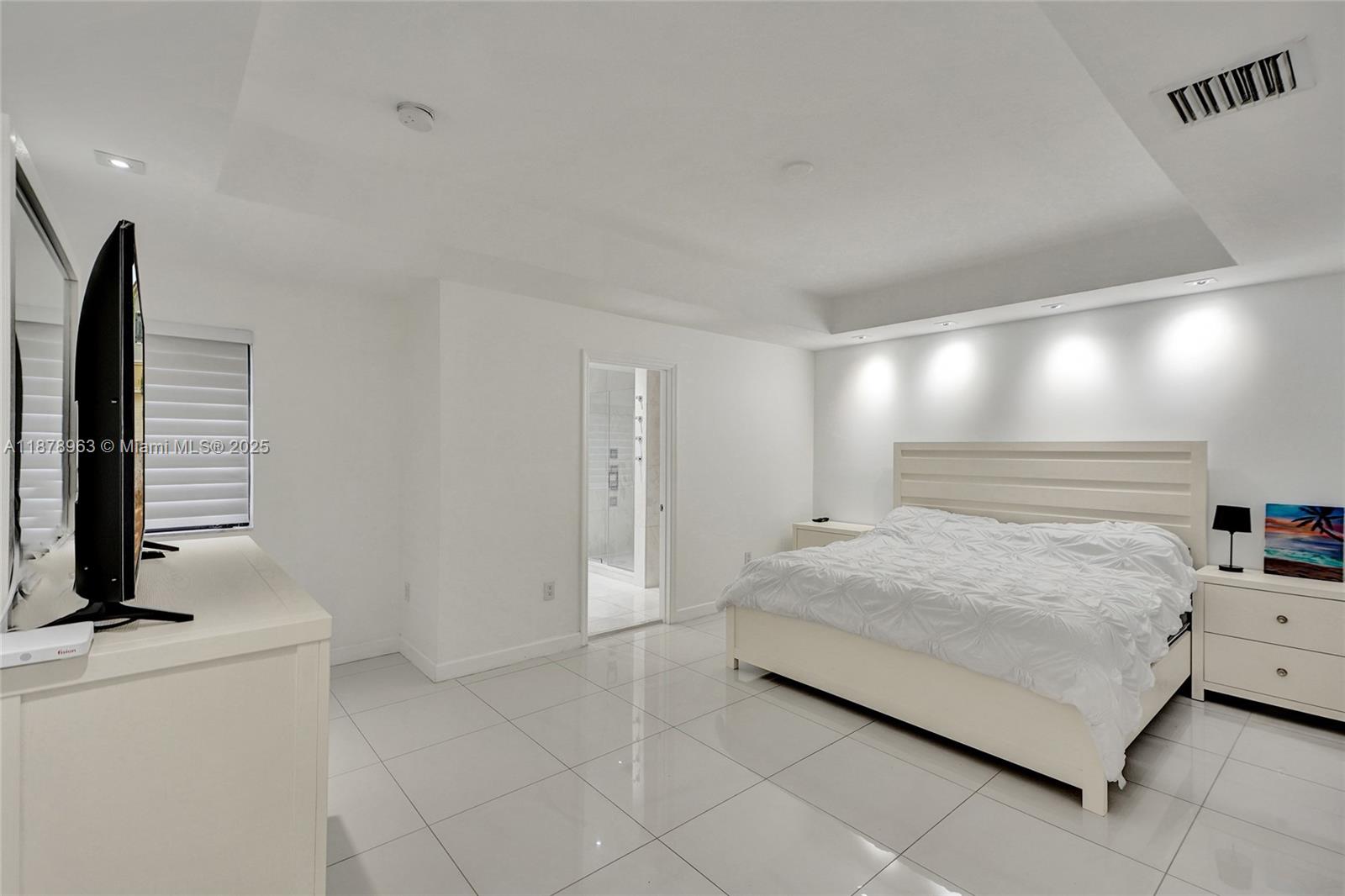 CHAMPION LAKES - Residential