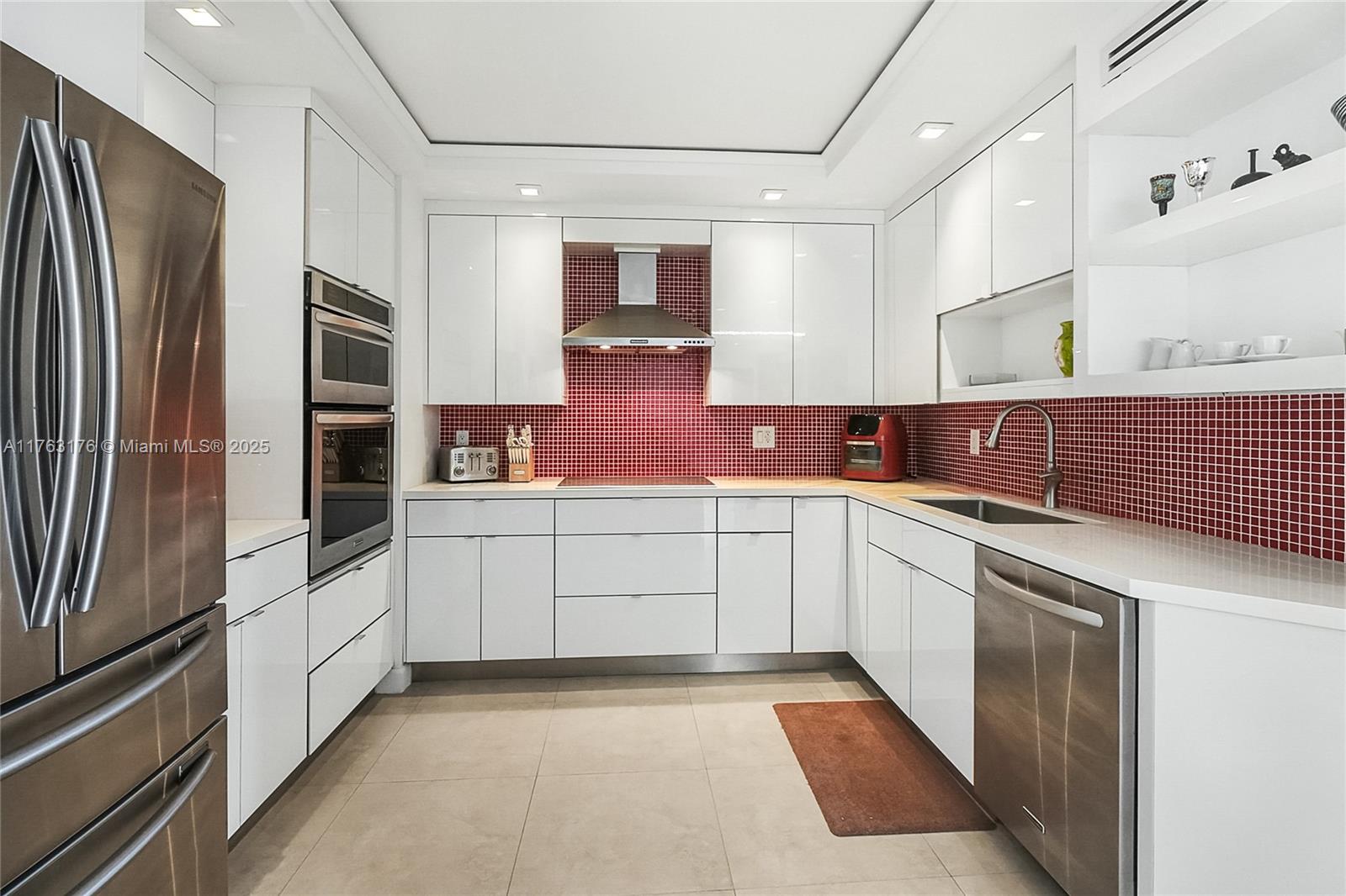 BALMORAL CONDO - Residential