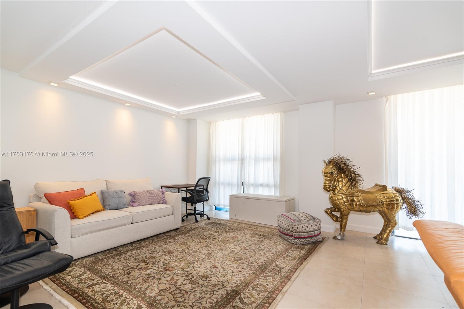 BALMORAL CONDO - Residential