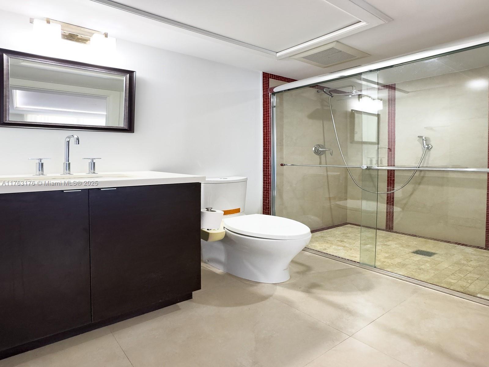 BALMORAL CONDO - Residential