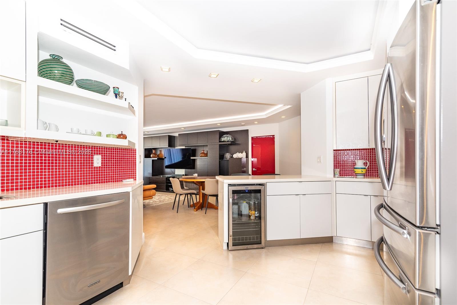 BALMORAL CONDO - Residential