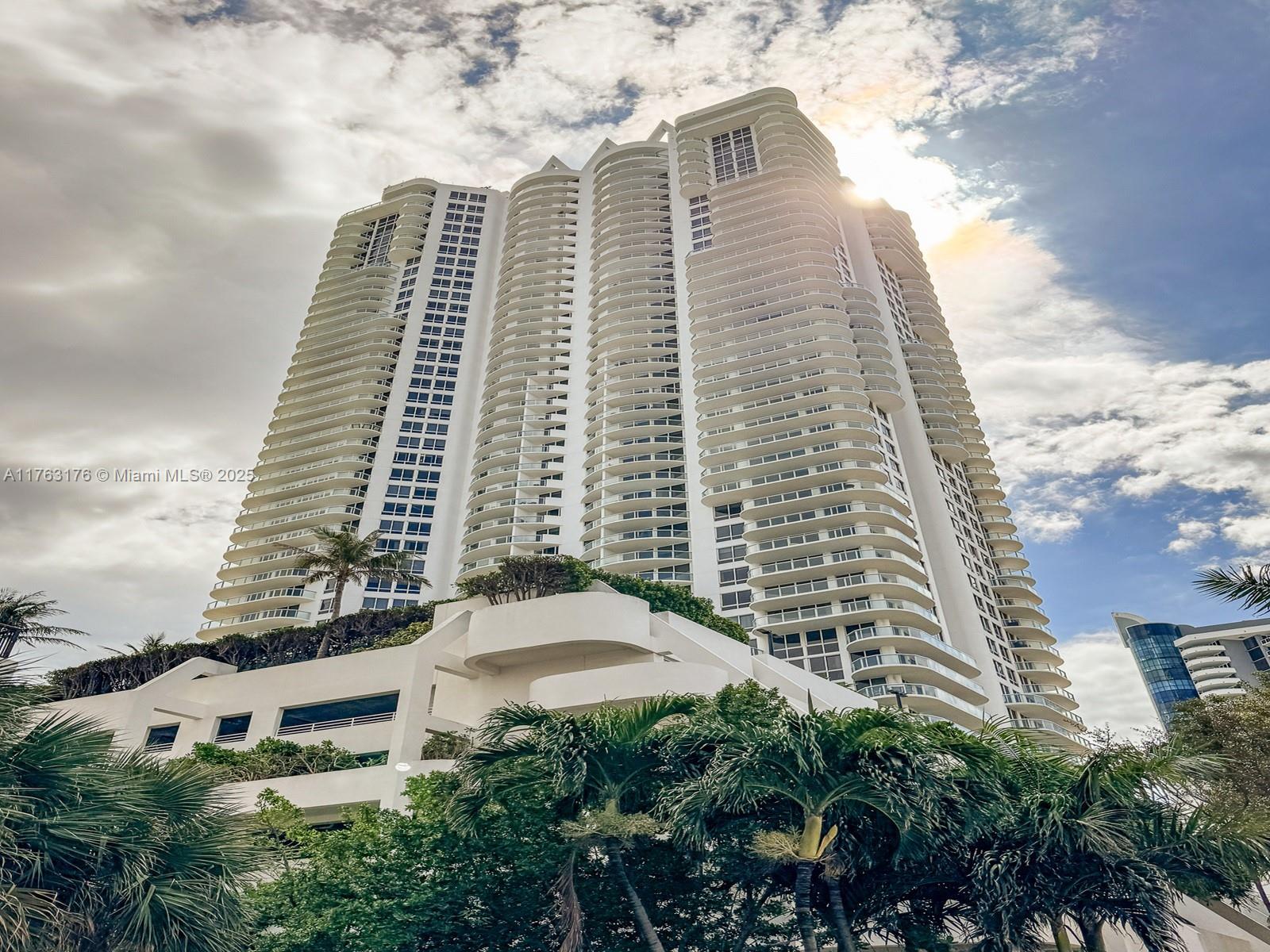 BALMORAL CONDO - Residential