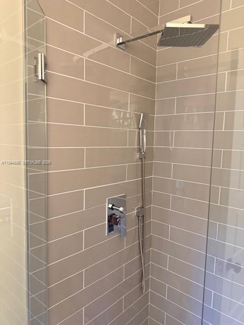 PORTOFINO BAY - Residential Lease