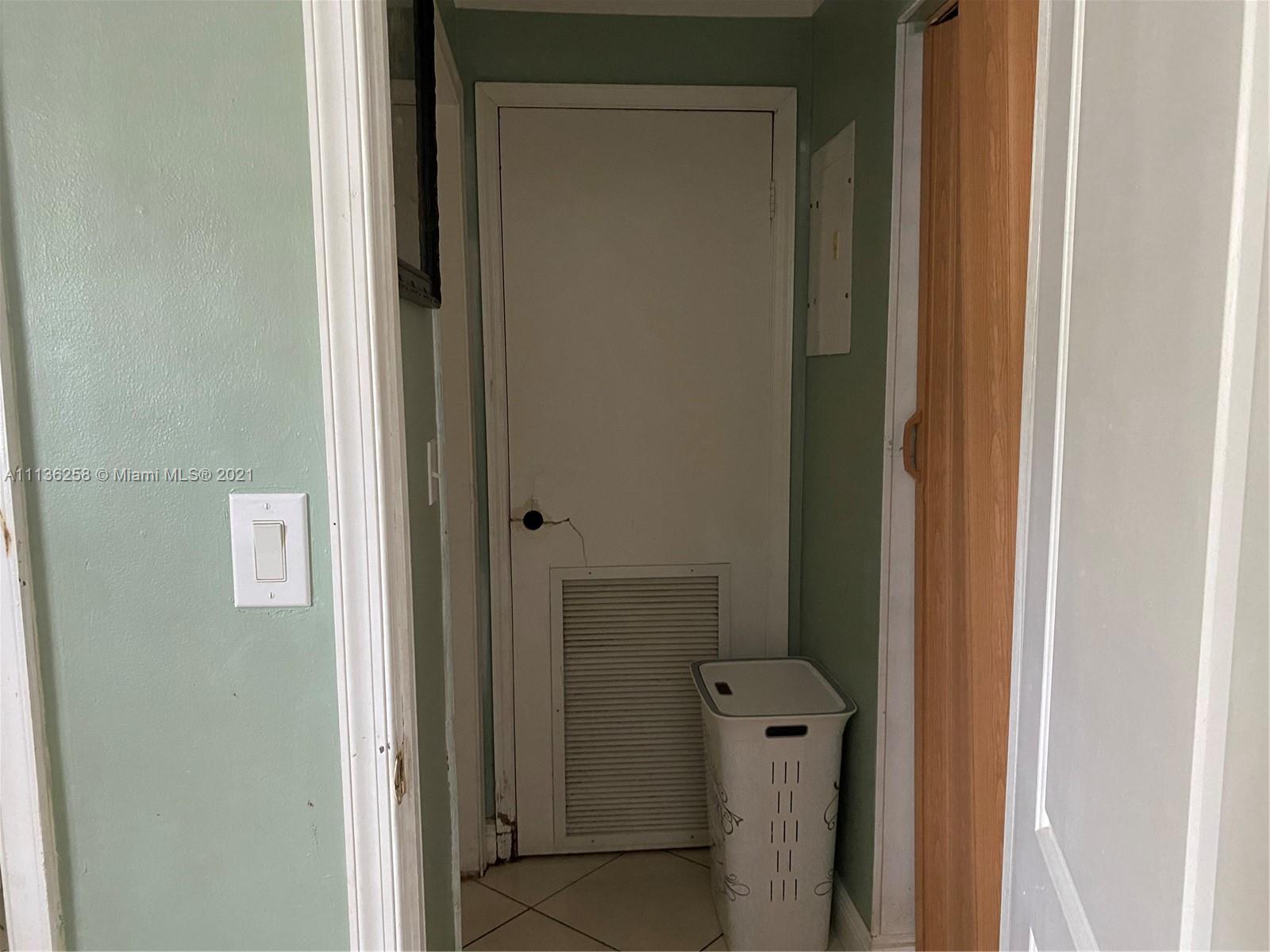 DRIFTWOOD PLAZA NO 3 - Residential