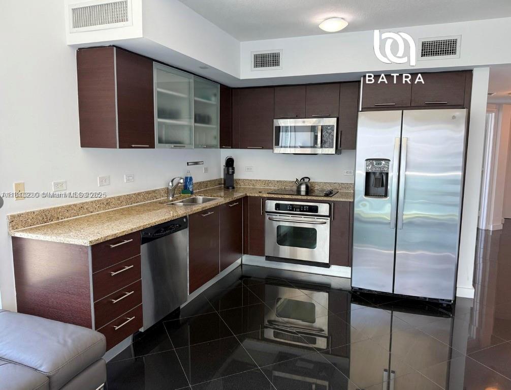 41 SE 5th St 1116