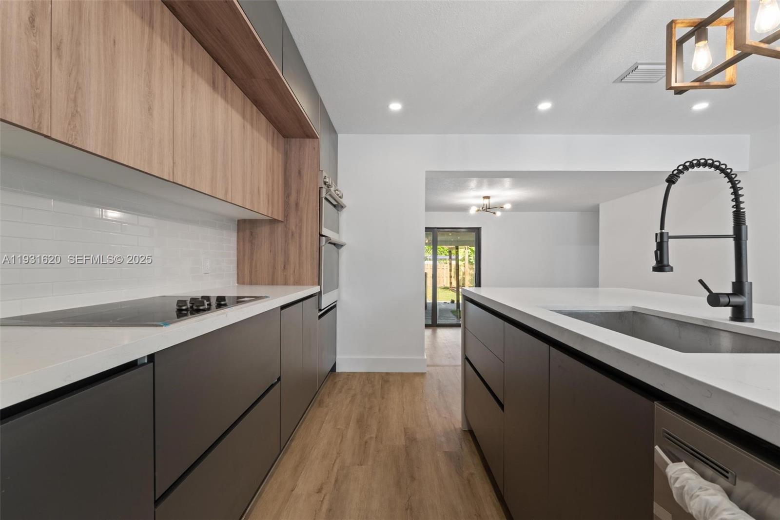 1516 SW 30th Terrace