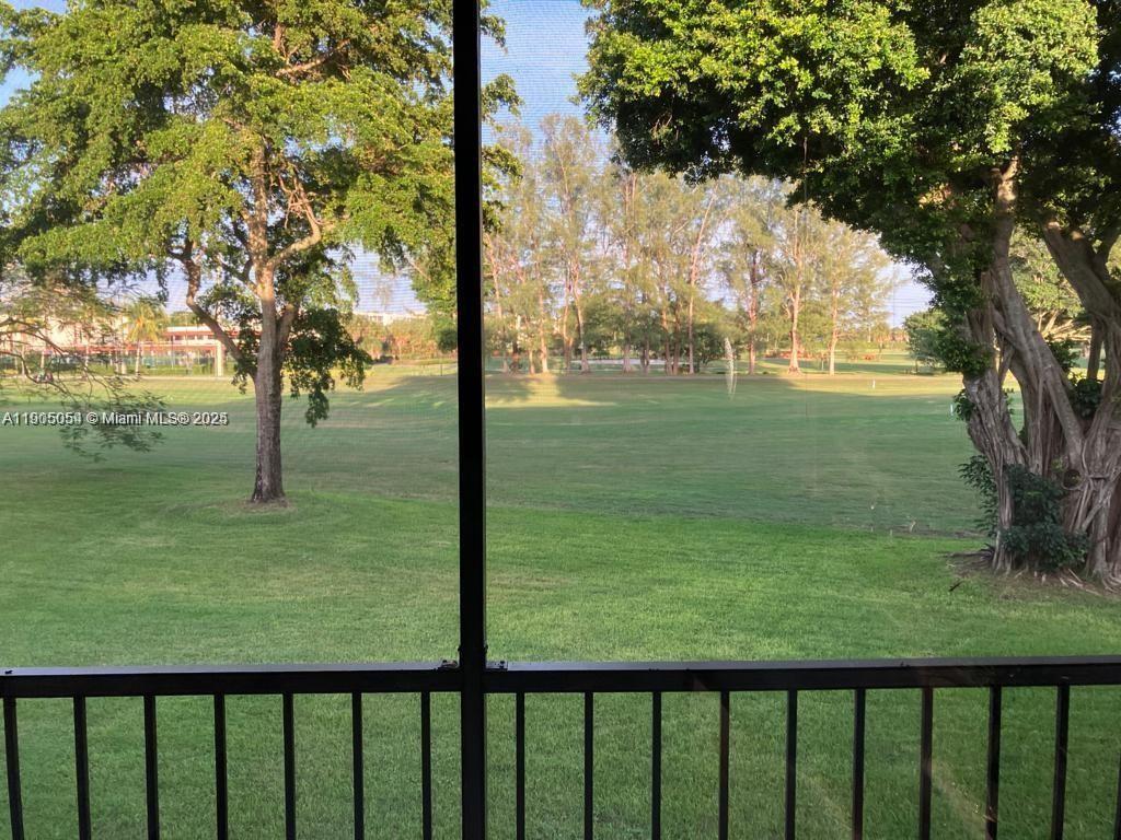 HOLLYBROOK GOLF AND - Residential