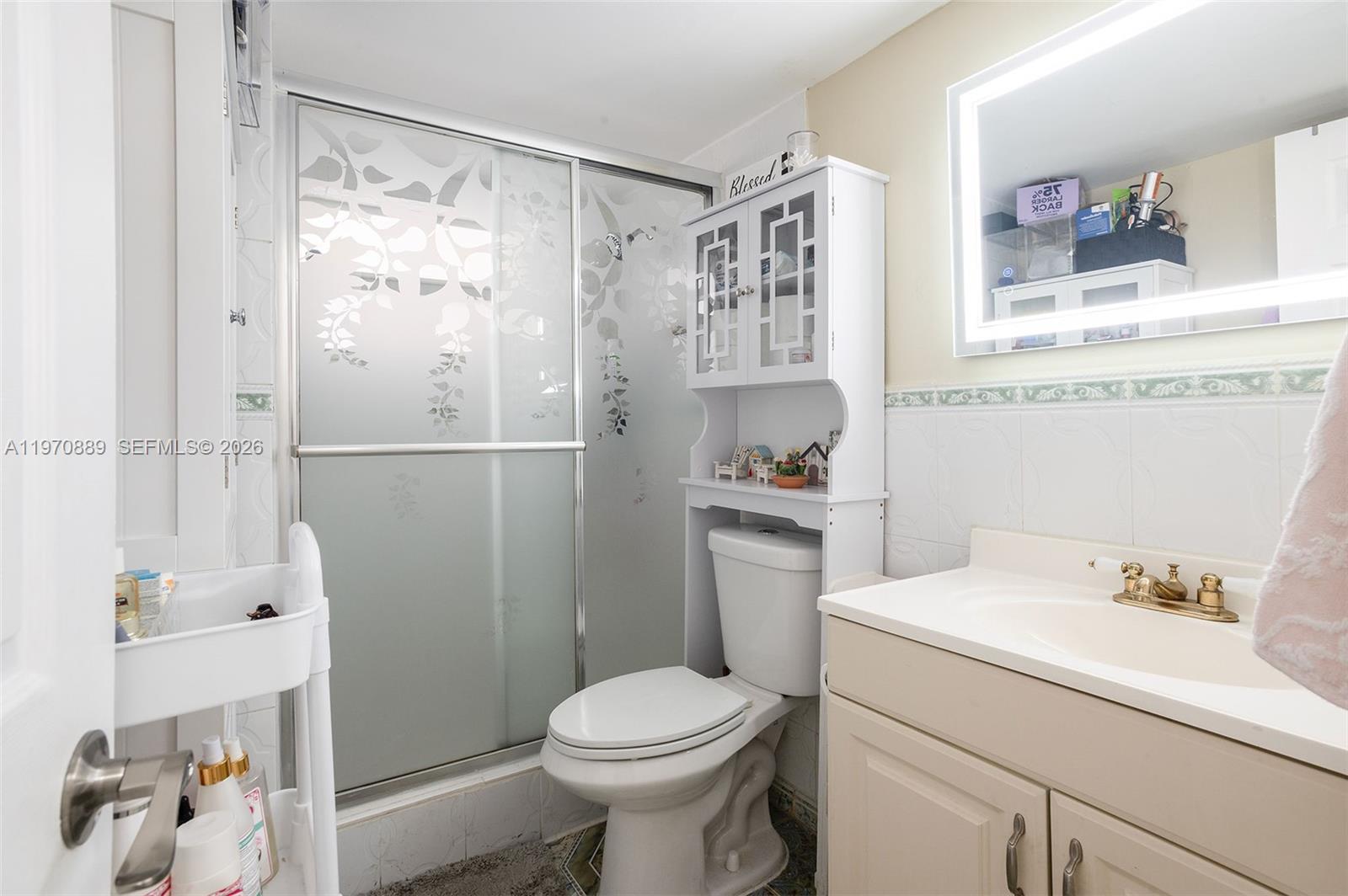 THREE SEASONS CONDOMINIUM - Residential