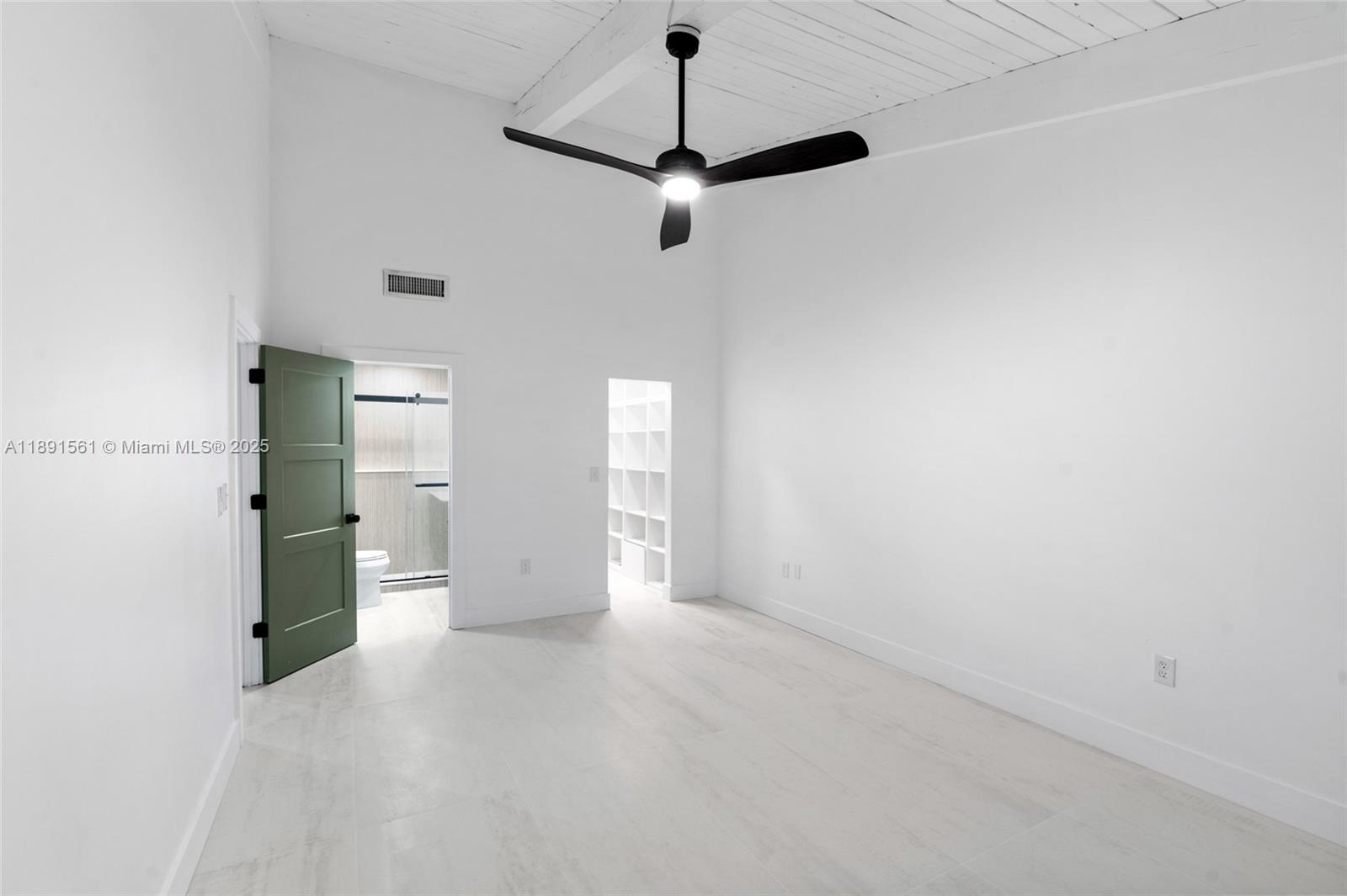 EVERGLADES SUGAR & LAND C - Residential Lease